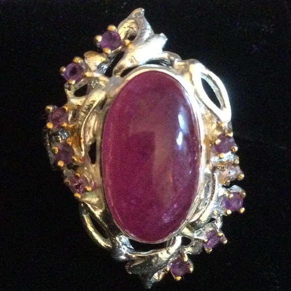 Exquisite 17 by 9mm Genuine Ruby Cabochon Ring - Picture 2 of 10